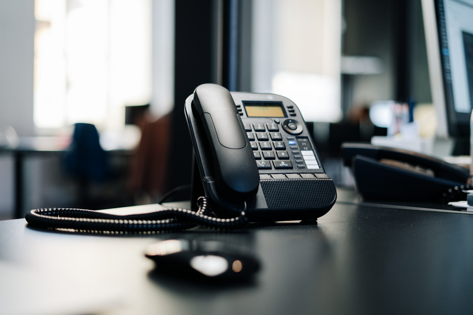 Poste telephonique IP de bureau - telephonie entreprise